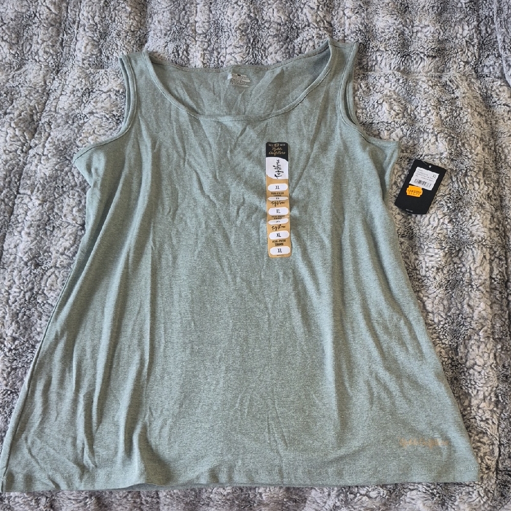 Noble Outfitters 🖤 Light Sage Green Sleeveless Tank Top (659)